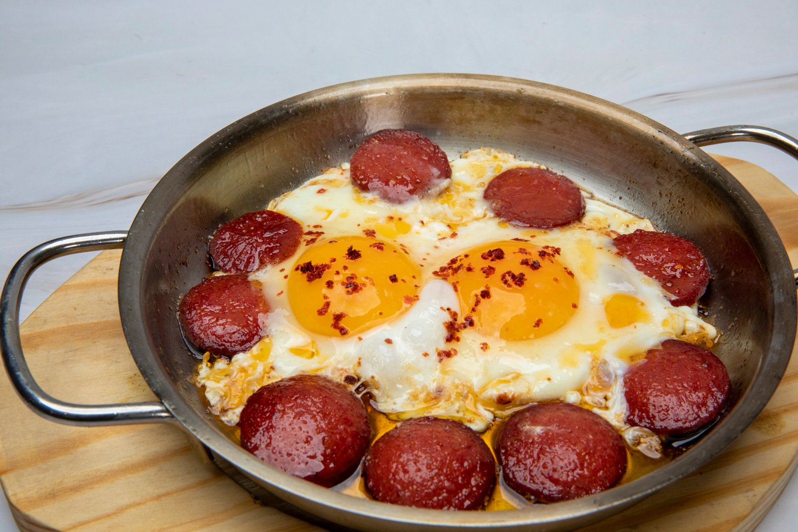Sucuklu Yumurta