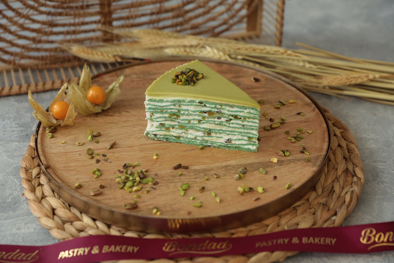 Pistachio crepe